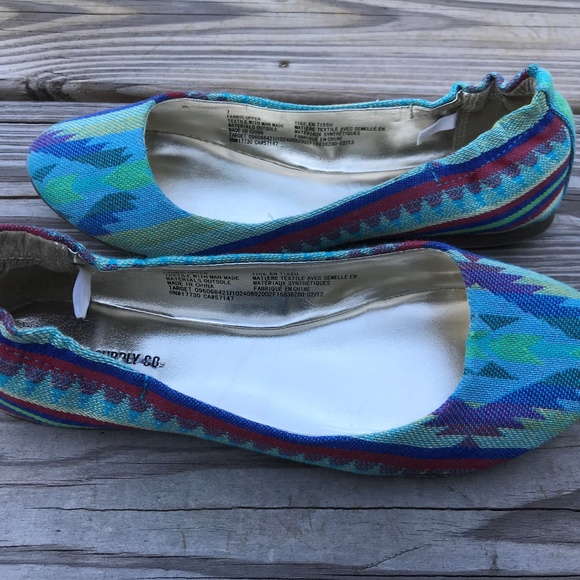 Mossimo Supply Co. Shoes - Mossimo Supply Co Women Flat Shoe Fabric Upper Mul